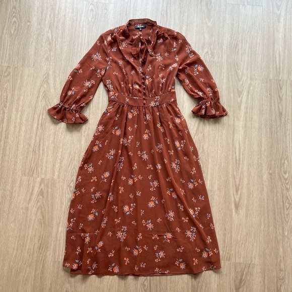 Madewell Georgette Tie-Neck Midi Dress in Forest Floral - Picture 2 of 7